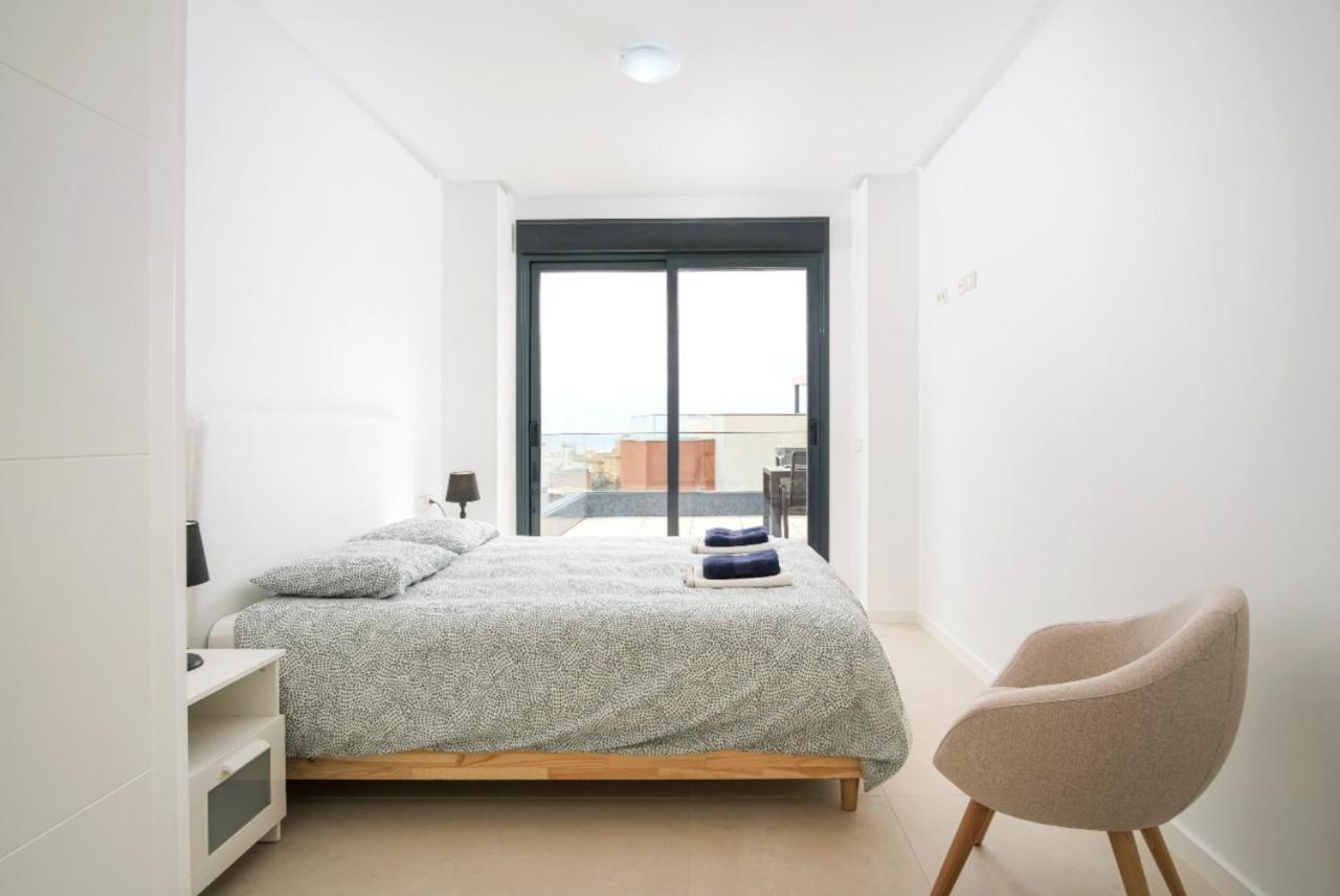 Modern Apartment-Sea View فوينخيرولا المظهر الخارجي الصورة
