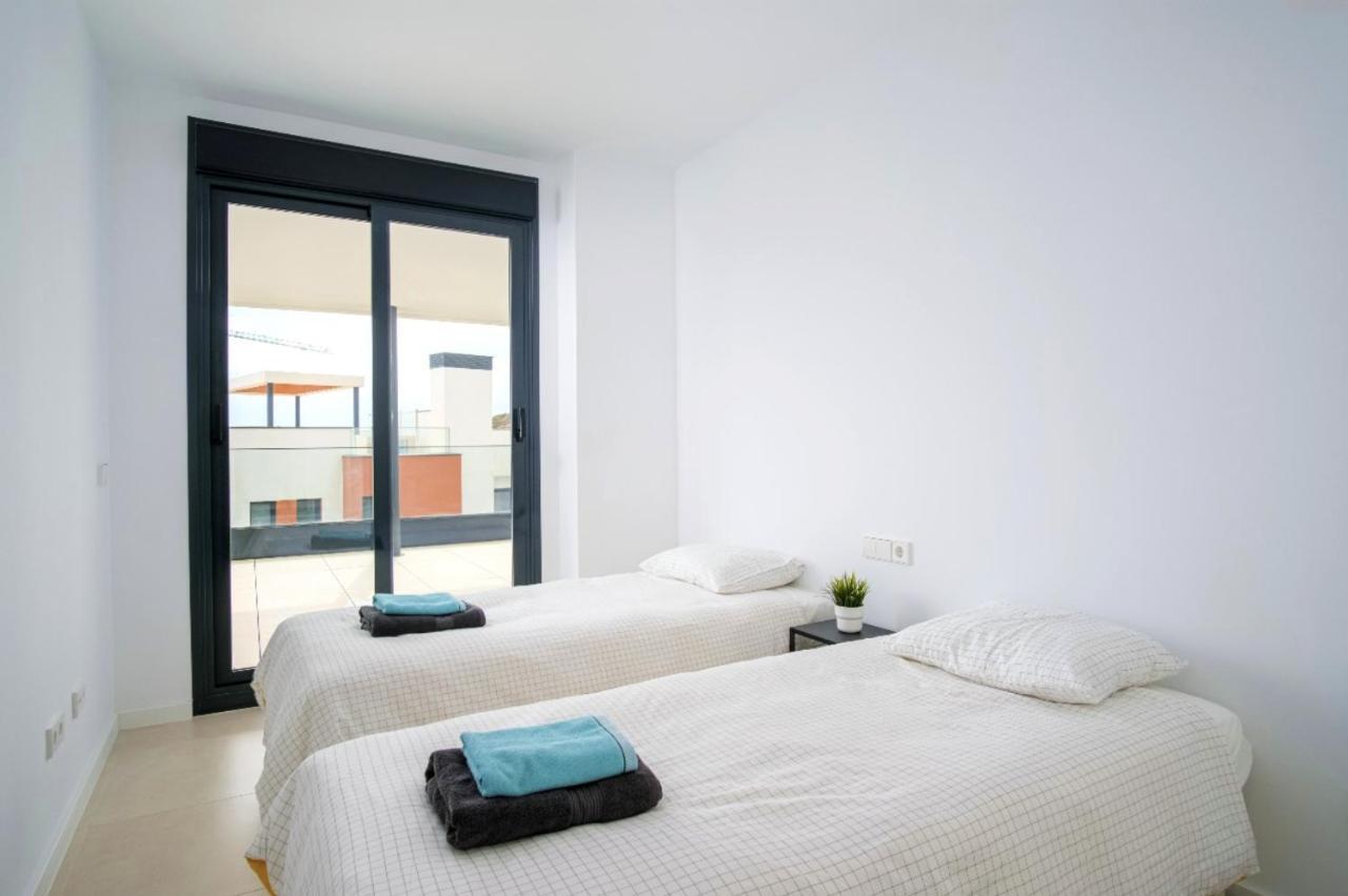 Modern Apartment-Sea View فوينخيرولا المظهر الخارجي الصورة