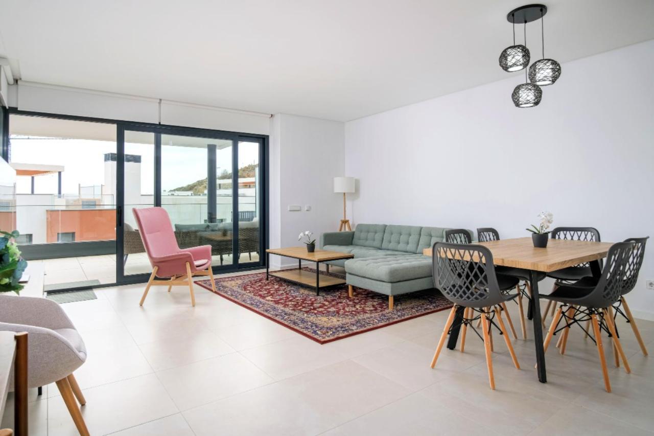 Modern Apartment-Sea View فوينخيرولا المظهر الخارجي الصورة