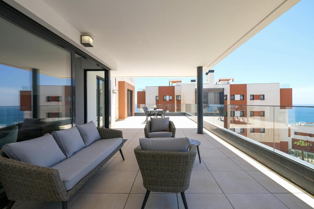 Modern Apartment-Sea View فوينخيرولا المظهر الخارجي الصورة