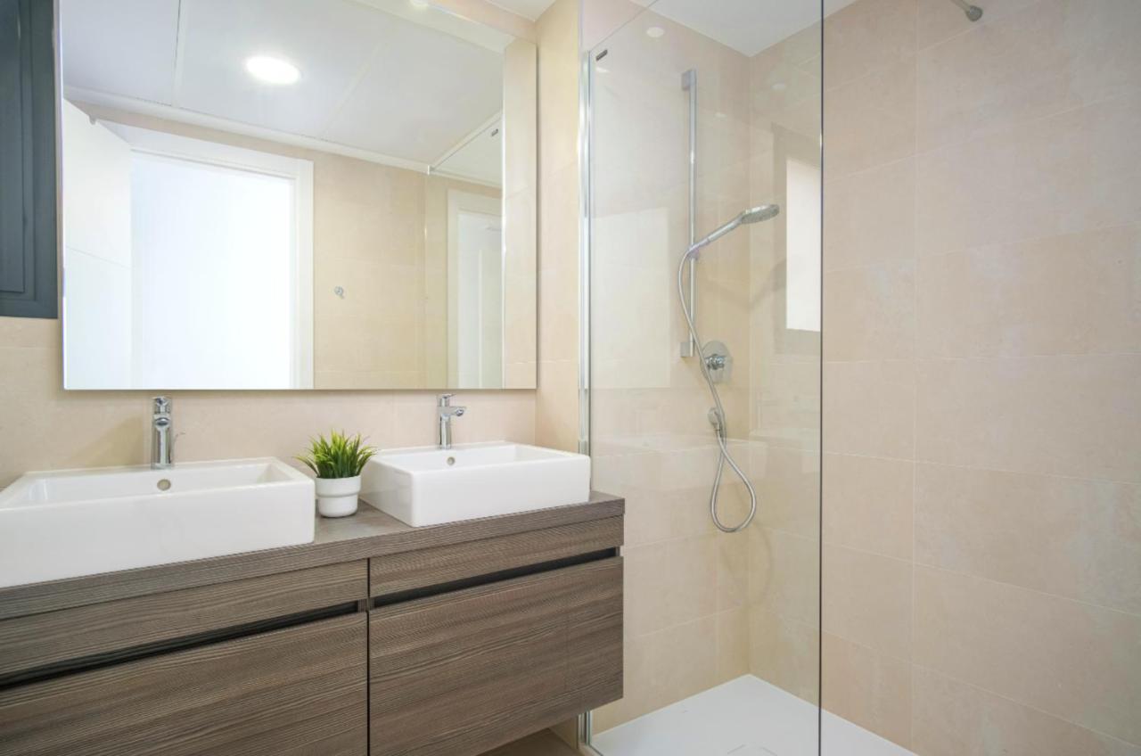 Modern Apartment-Sea View فوينخيرولا المظهر الخارجي الصورة