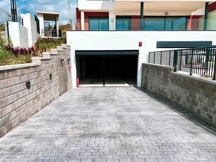 Modern Apartment-Sea View فوينخيرولا المظهر الخارجي الصورة