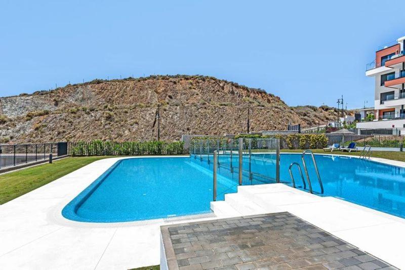 Modern Apartment-Sea View فوينخيرولا المظهر الخارجي الصورة